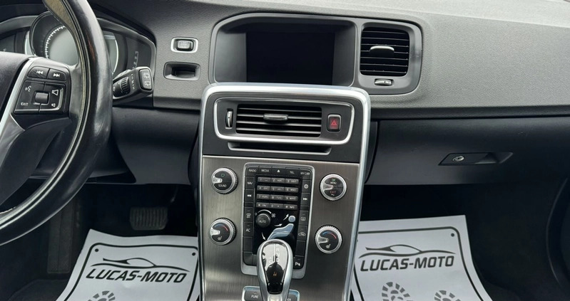 Volvo V60 cena 72900 przebieg: 191500, rok produkcji 2015 z Koszalin małe 407